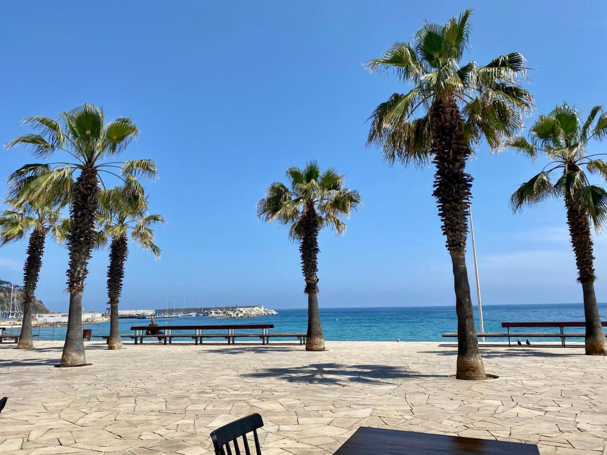 Blanes Old Town: 2 Blocks/2 Min Walk To The Beach Bagian luar foto